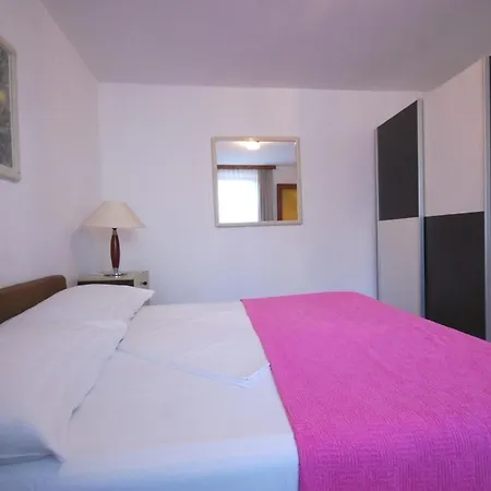 Ferienwohnung Fuer 3 Personen Ca 50 Qm In Milcetici, Kvarner Bucht Krk